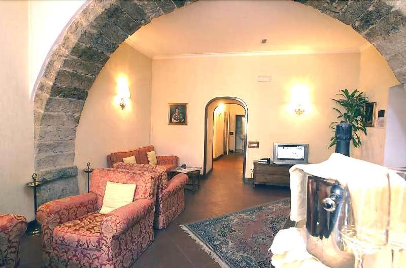 Hotel&Ristorante Miramonti Palazzo Storico รีเอติ ภายนอก รูปภาพ
