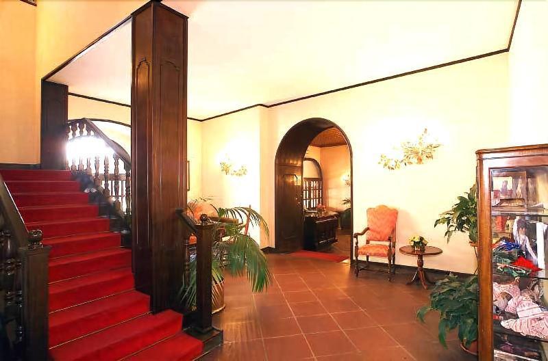 Hotel&Ristorante Miramonti Palazzo Storico รีเอติ ภายนอก รูปภาพ